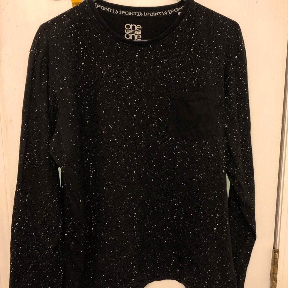 OnePointOne long sleeve Tee Shirt. Size Large.